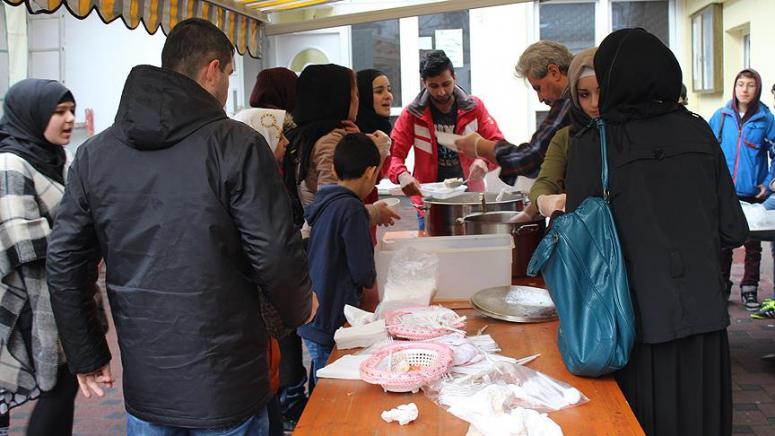 Sığınmacılar için yemek programı