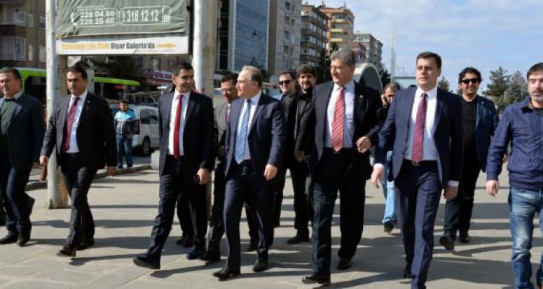 CHP'li dört milletvekili Diyarbakır'da