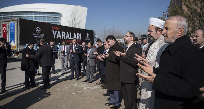 Diyanet'in 20 tırlık yardım konvoyu yolda