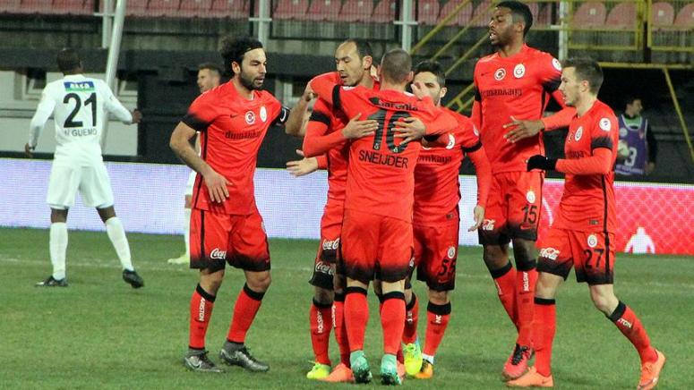 Aslan kupada kazandı! Avantajı kaptı