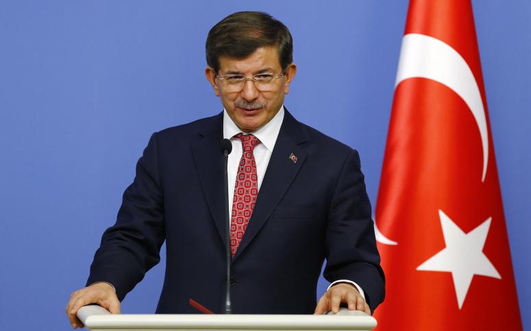 Davutoğlu: YPG, Fırat'ın batısına geçemeyecek