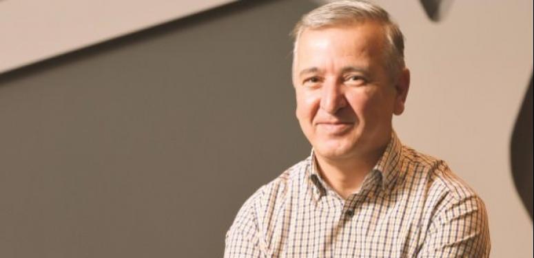 CHP Atatürk resmini indirip Öcalan resmi astı