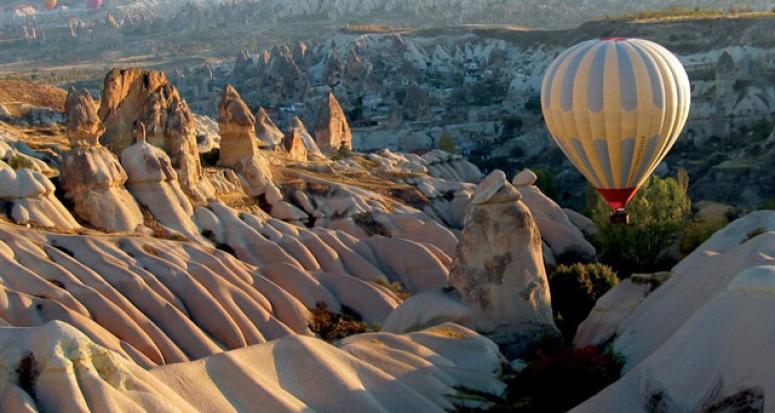 Turizmcilere iyi haber! Önlem paketi pazartesi açıklanacak