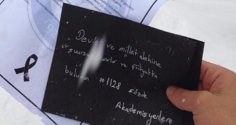 Öğrencilerden akademisyenlere bildiri!