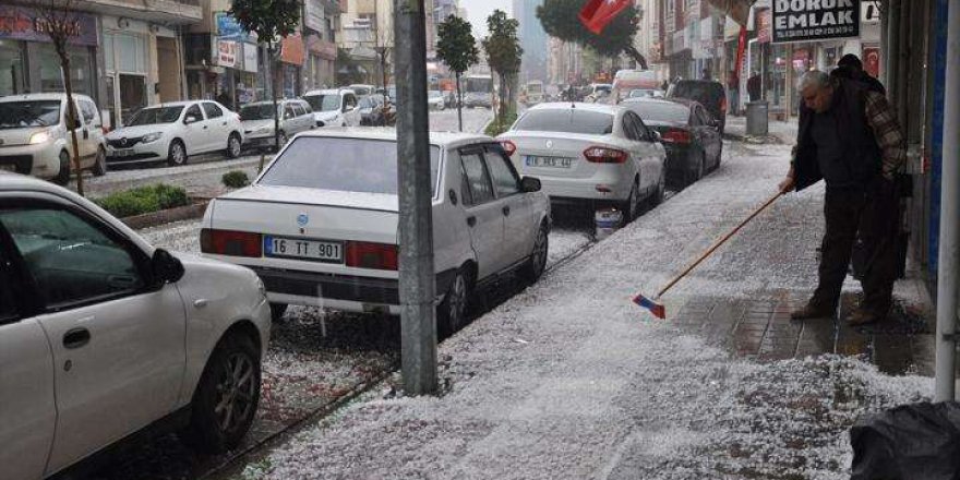 Bursa'da dolu etkili oldu