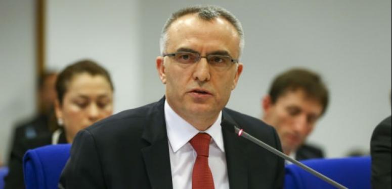 Maliye Bakan'ından taşeron işçilere kadro mesajı