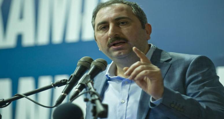 “Size etek giydirip gezdiririz ama bu ülkeyi böldürmeyiz”