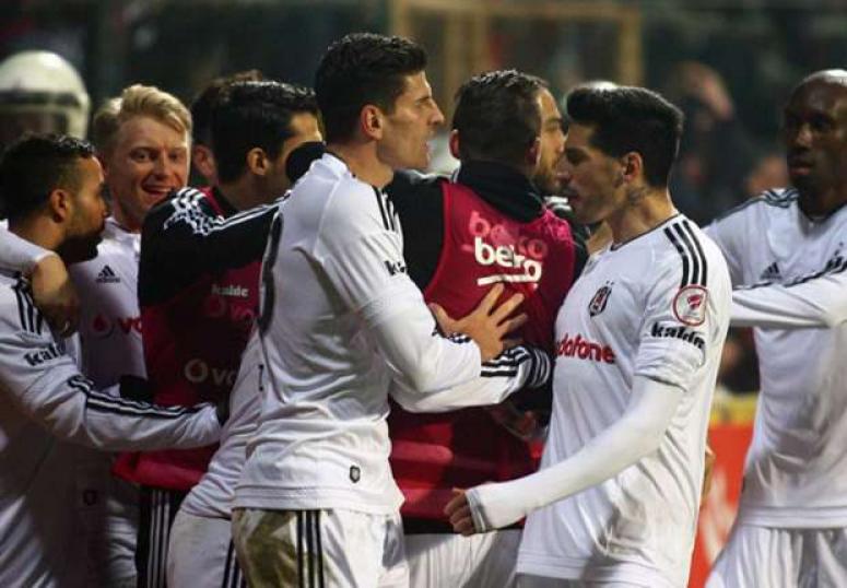 Beşiktaş çeyrek finalde!