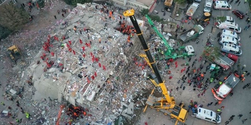 İzmir Seferihisar açıklarında 6,6 büyüklüğünde deprem: 58 can kaybı, 896 yaralı
