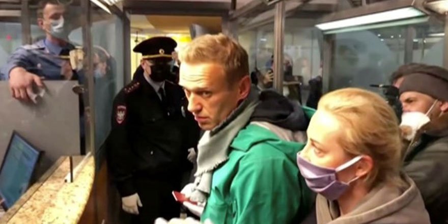 Rus muhalif Navalni, Moskova'da gözaltına alındı