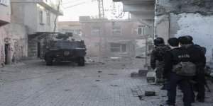 Cizre'de çatışma:5 güvenlik görevlisi yaralı!