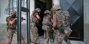 Adana merkezli 4 ilde özel harekat ekipleri uyuşturucu operasyonu düzenledi!