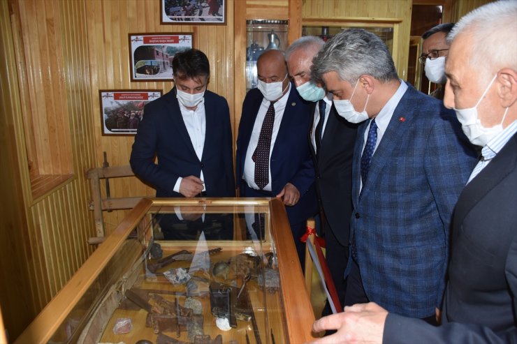 PKK'nın 27 Yıl Önce Başbağlar'da Katlettiği 33 Sivil Törenle Anıldı