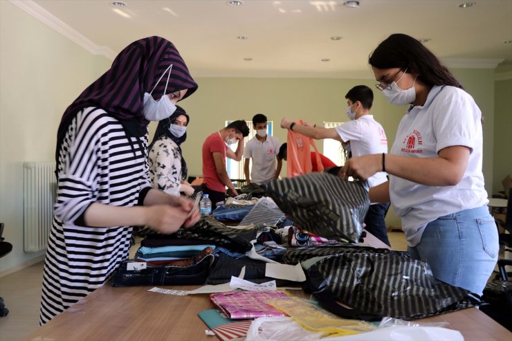 Depremzede Çocuklara "Bayramlık" İçin Seferber Oldular