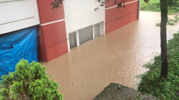 Önleminizi alın uyarısı yapılmıştı! Rize'de korkulan oldu!