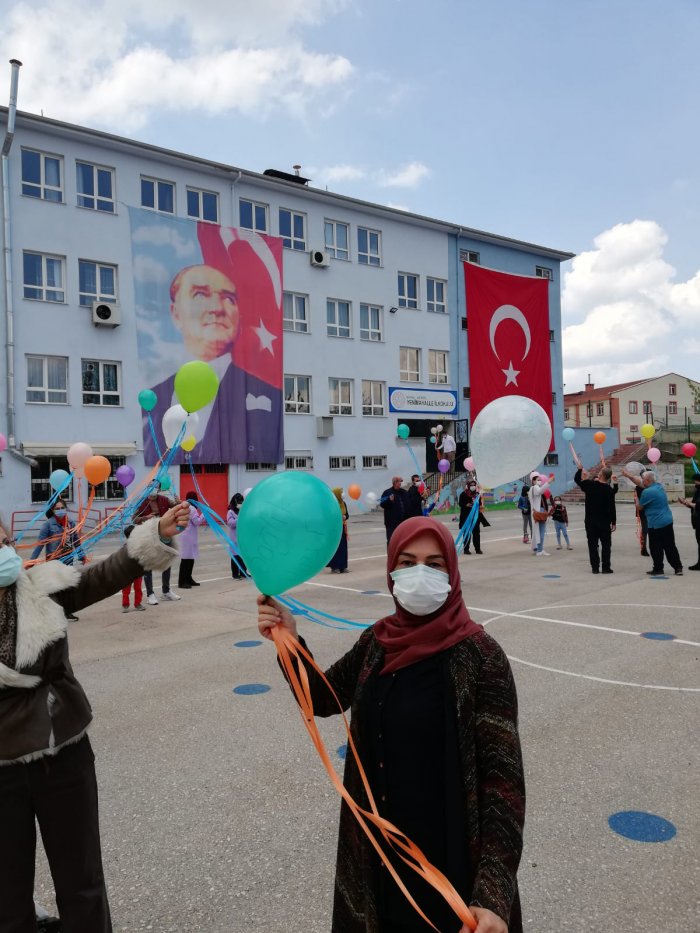 kestel-yenimahalle-ilkokulu-23-nisan2.jpg