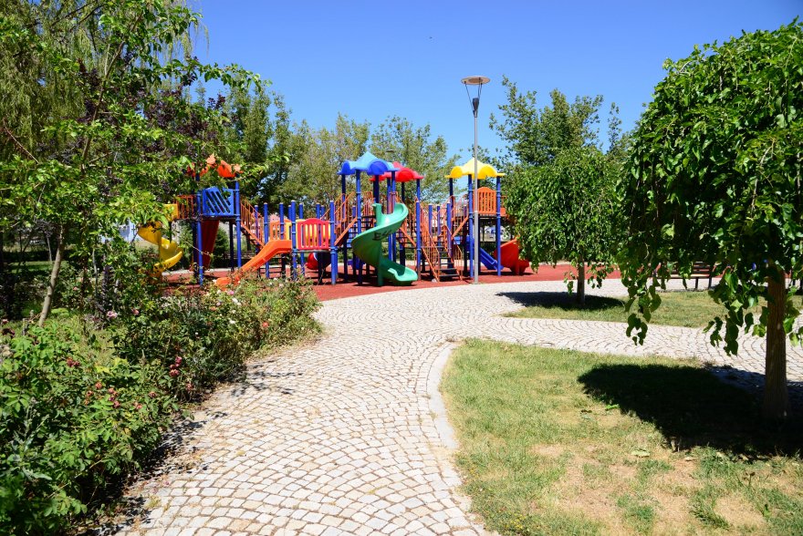 rengÂrenk-parklar-goz-kamastiriyor-(8)-001.jpg